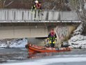 Hund und Person Eiseinbruch Koeln Fuehlinger See P011